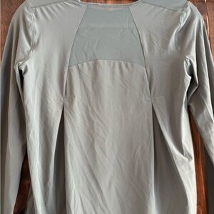 Lululemon XS women’s top
